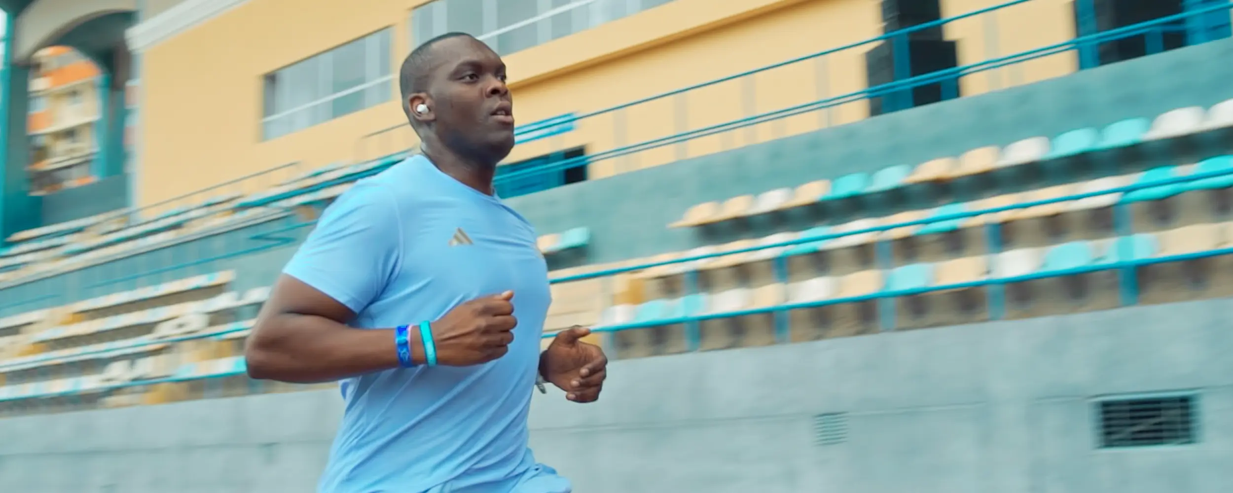 kruafilmes ADIDAS - PEGALEVERUNNER